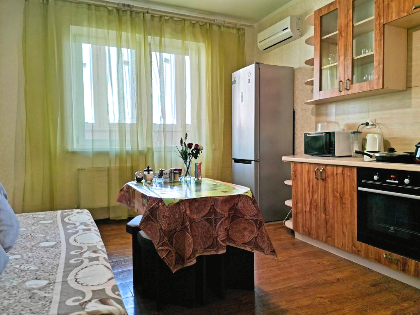 Апартаменты 2 комнатные в центре