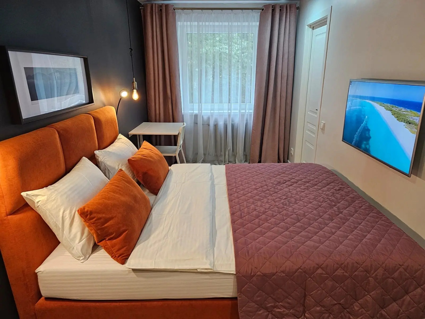 Квартира 2х Комнатые Апартаменты в Сердце Города