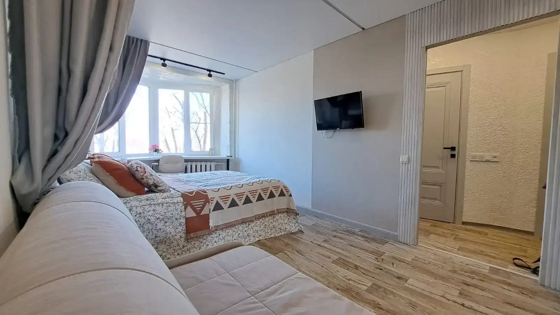 Квартира на улице набережная Ла-Рошель 13