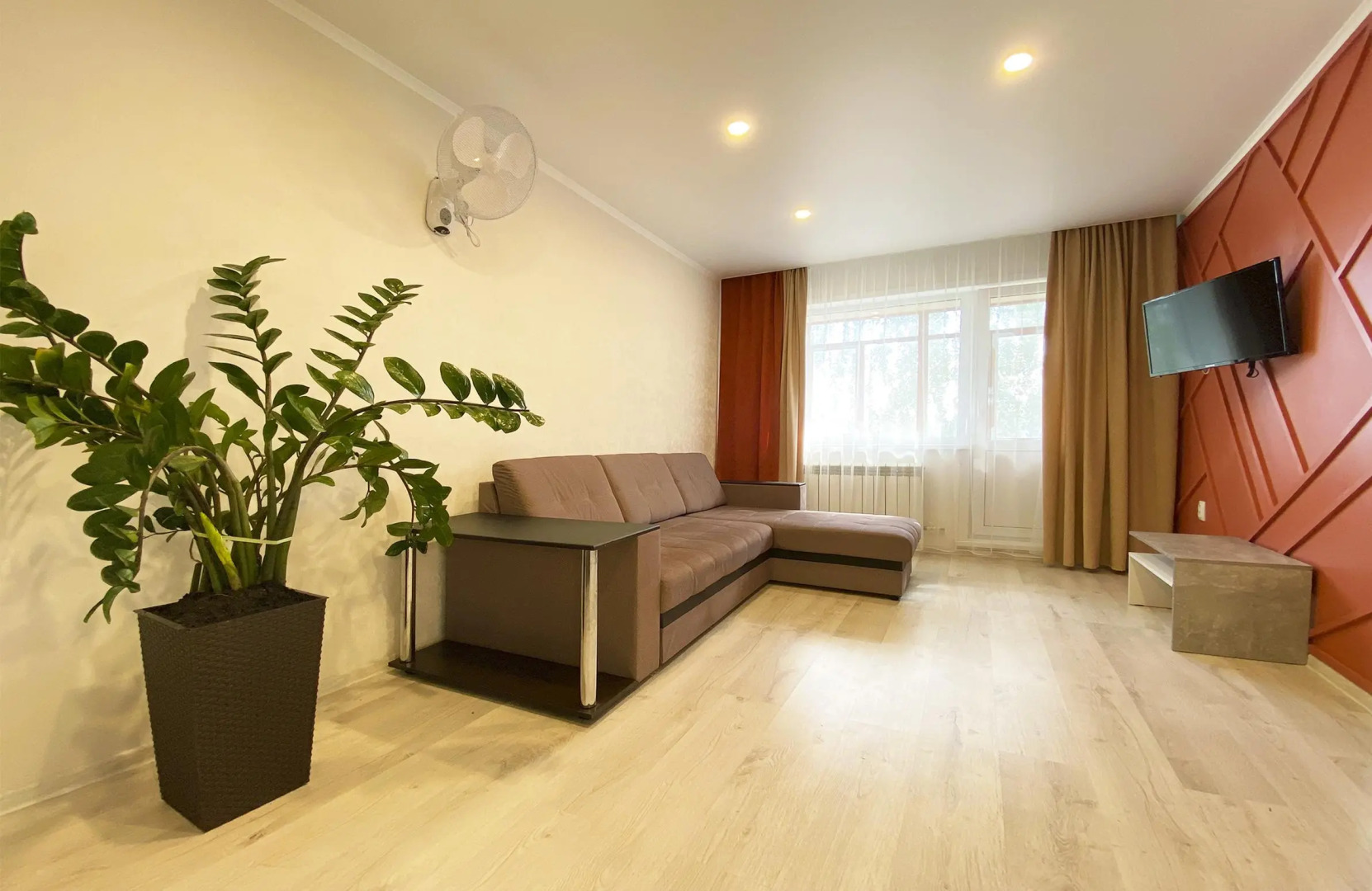 Апартаменты Добрые Сутки на Мухачева 133/2-49