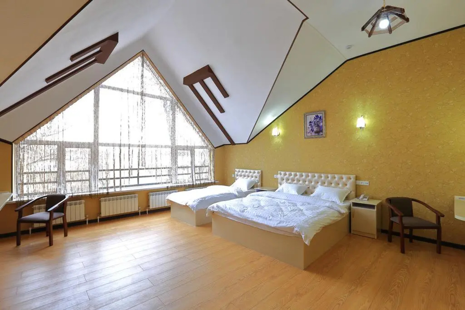 Отель Seven Seasons