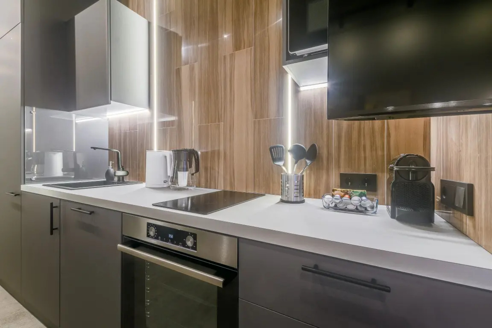 Апартаменты Премиум с Видом на Город Business Apartments