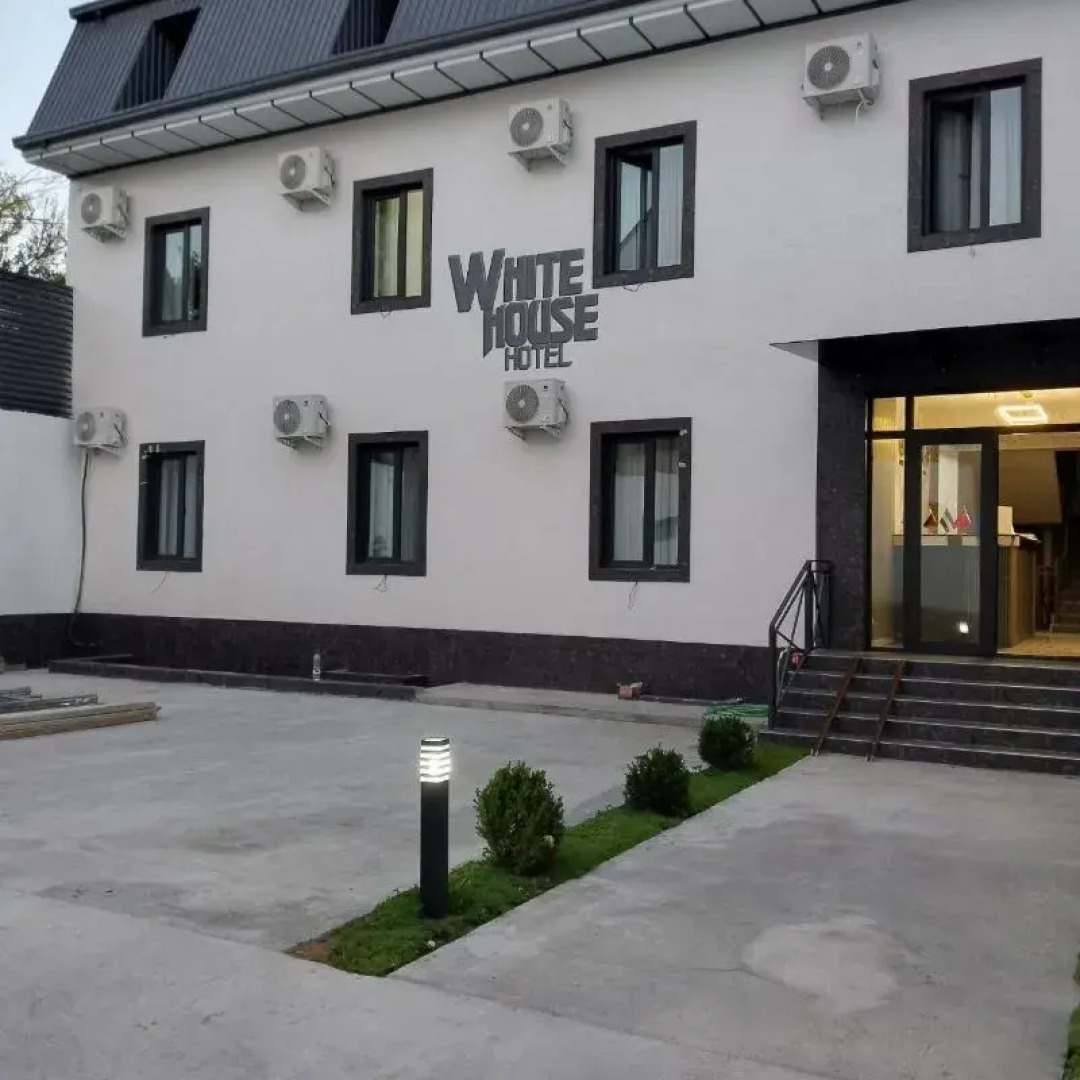 Отель White House