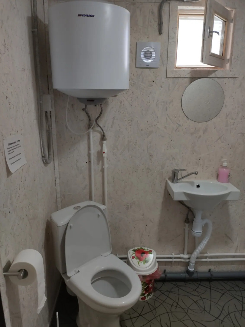 Бунгало с Террасой на Берегу Озера Ильмень