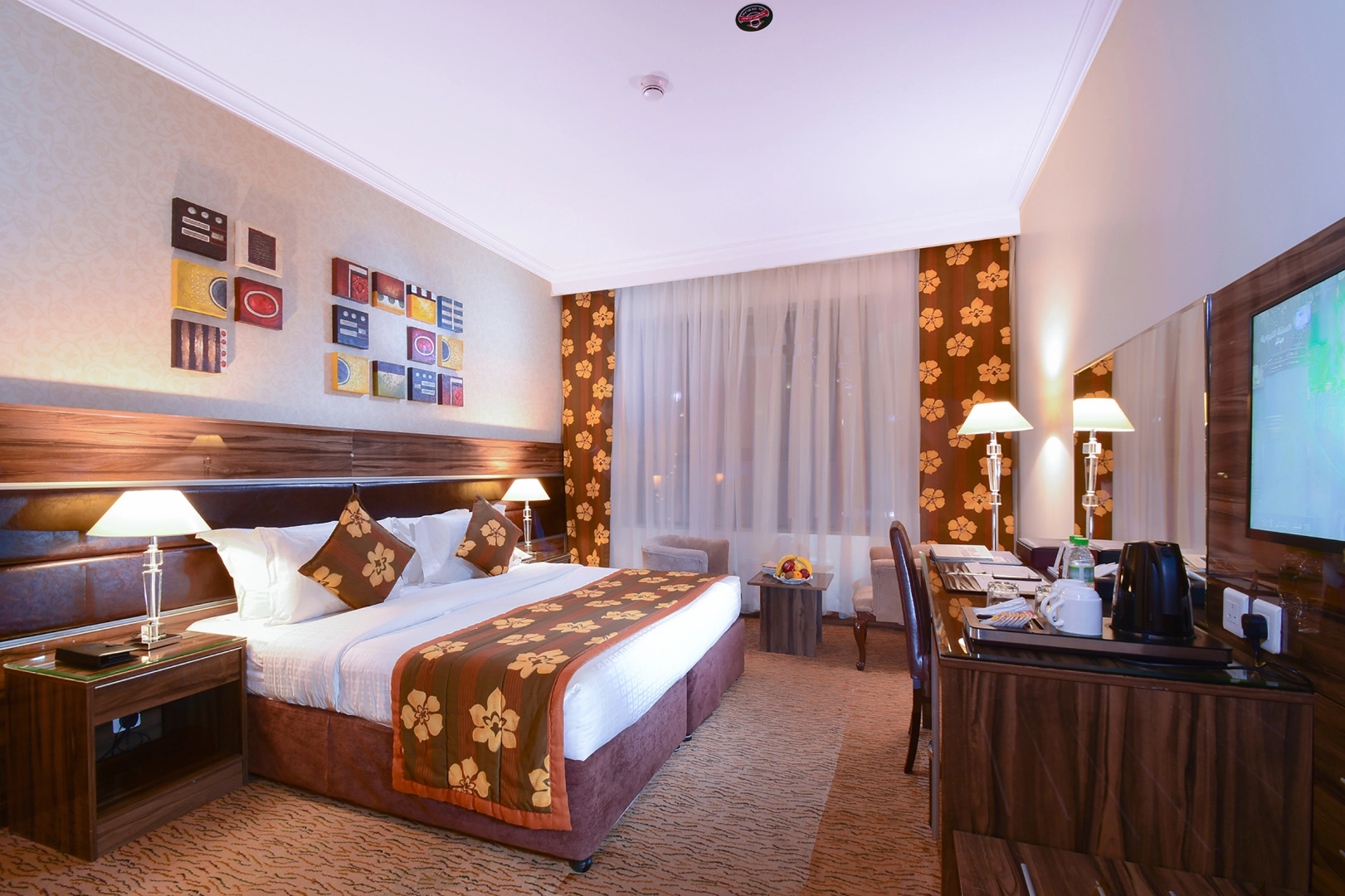 Отель Golden Tulip Al Ansar