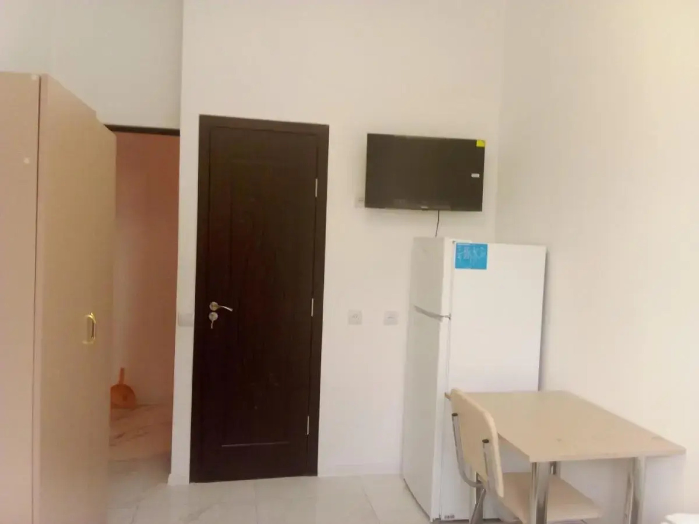 Отель Layros & Andersen