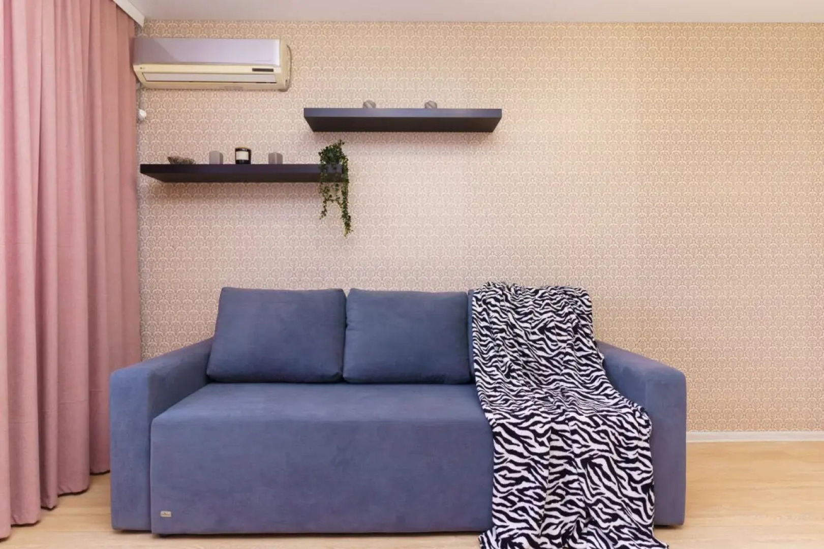 Квартира на Бульваре Роз 13