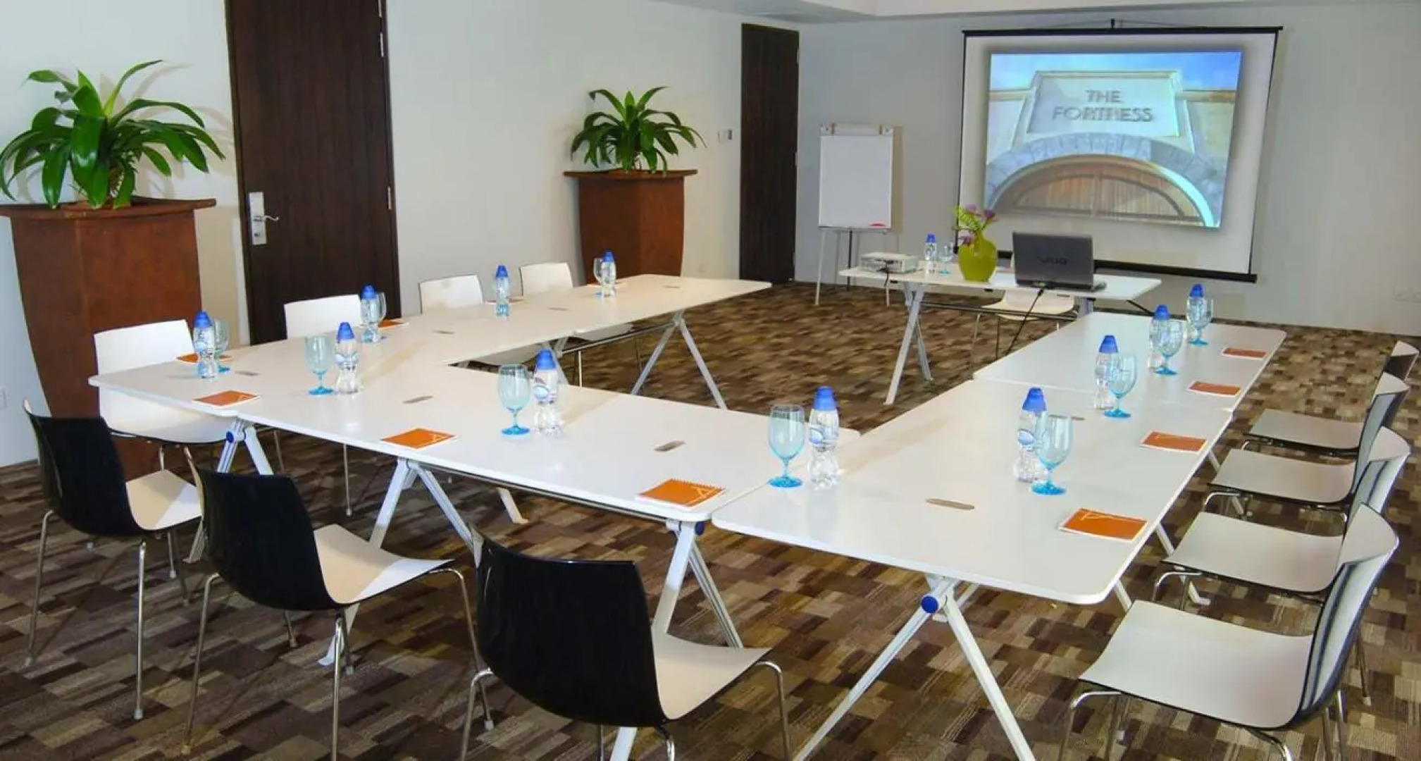 Курортный Отель The Fortress