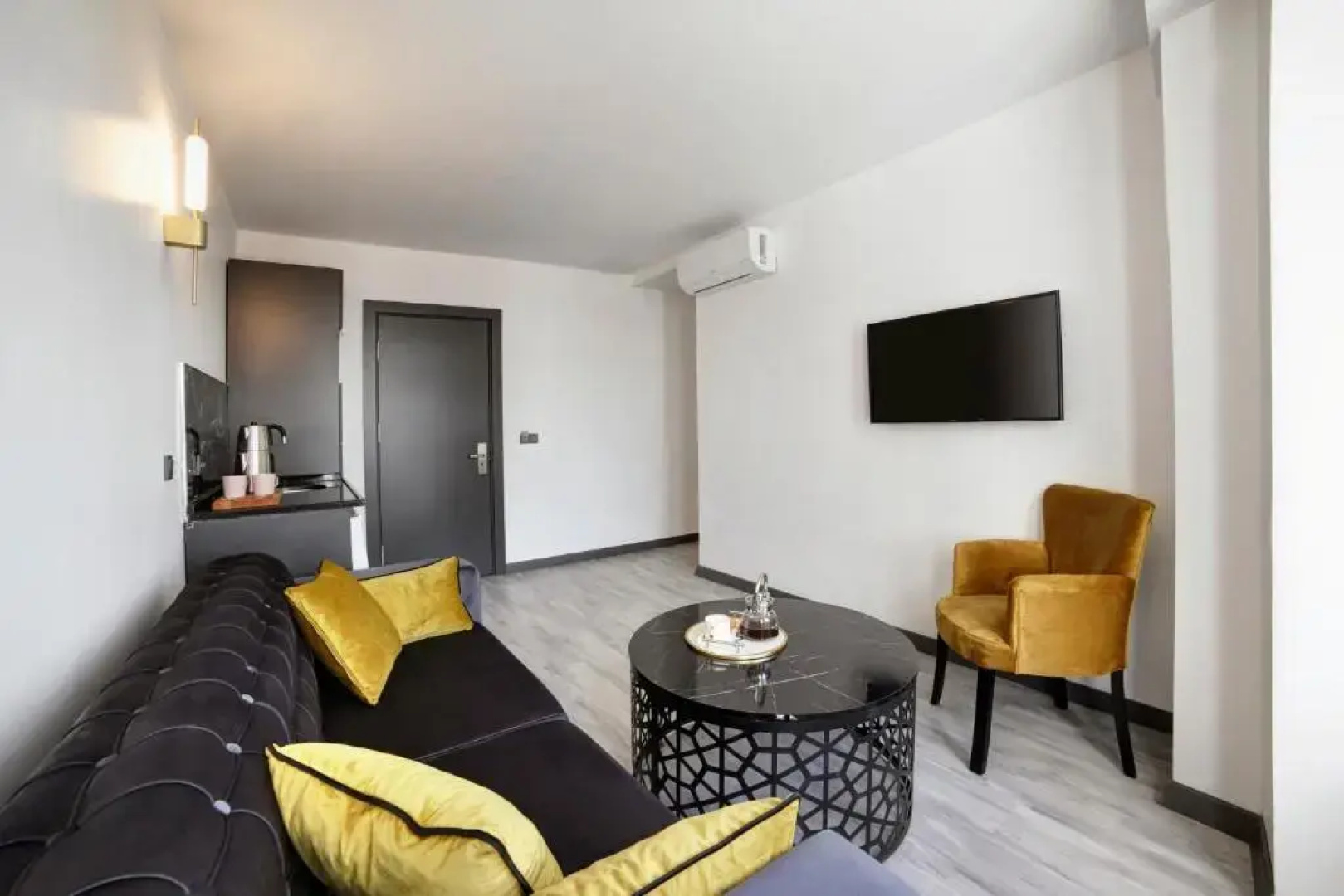 Seya Suites Hotel