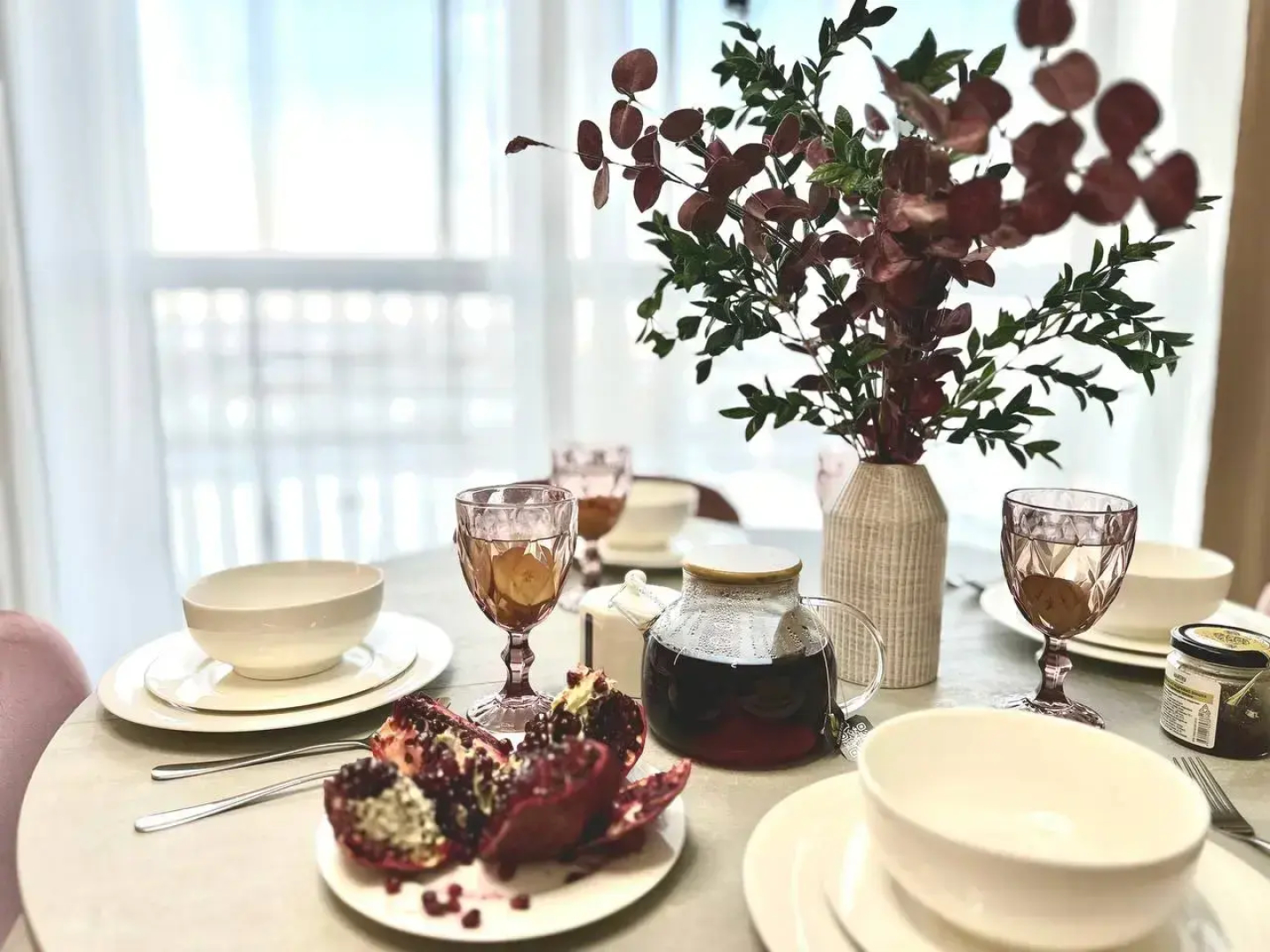 Квартира Поделам Просторная  с видом на озеро