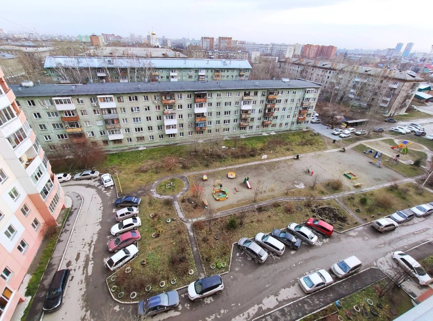 Квартира рядом с Мнтк им. Федорова и Ск Заря