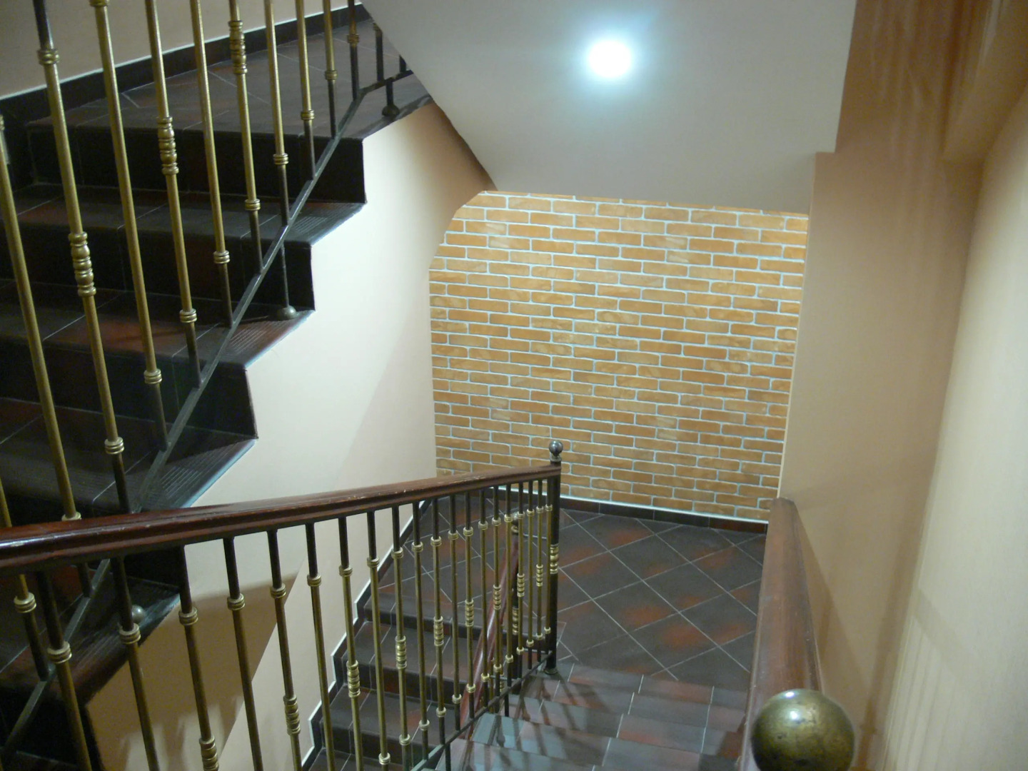 Хостел Белый Тополь