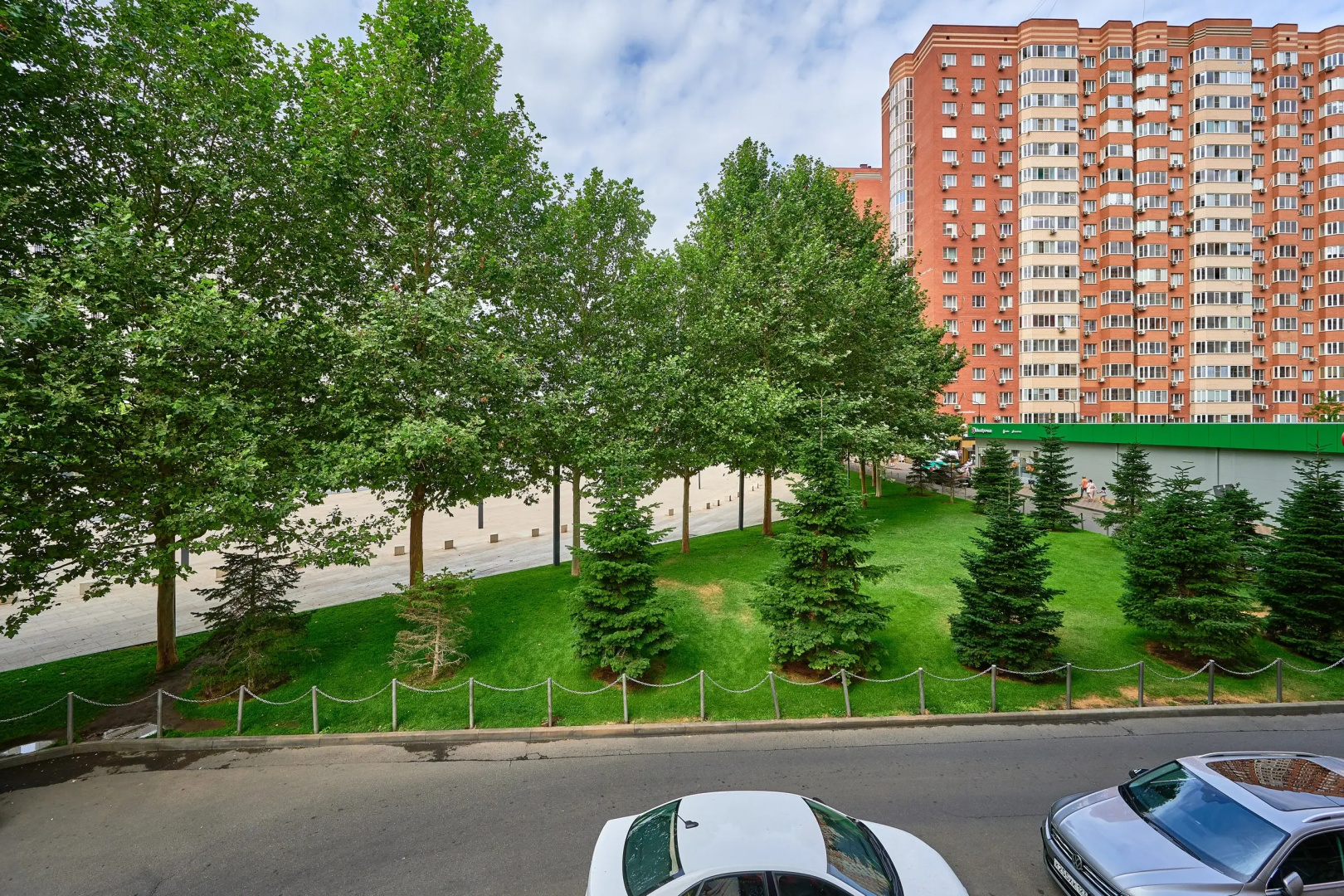 Апартаменты Your Place Парк Таун