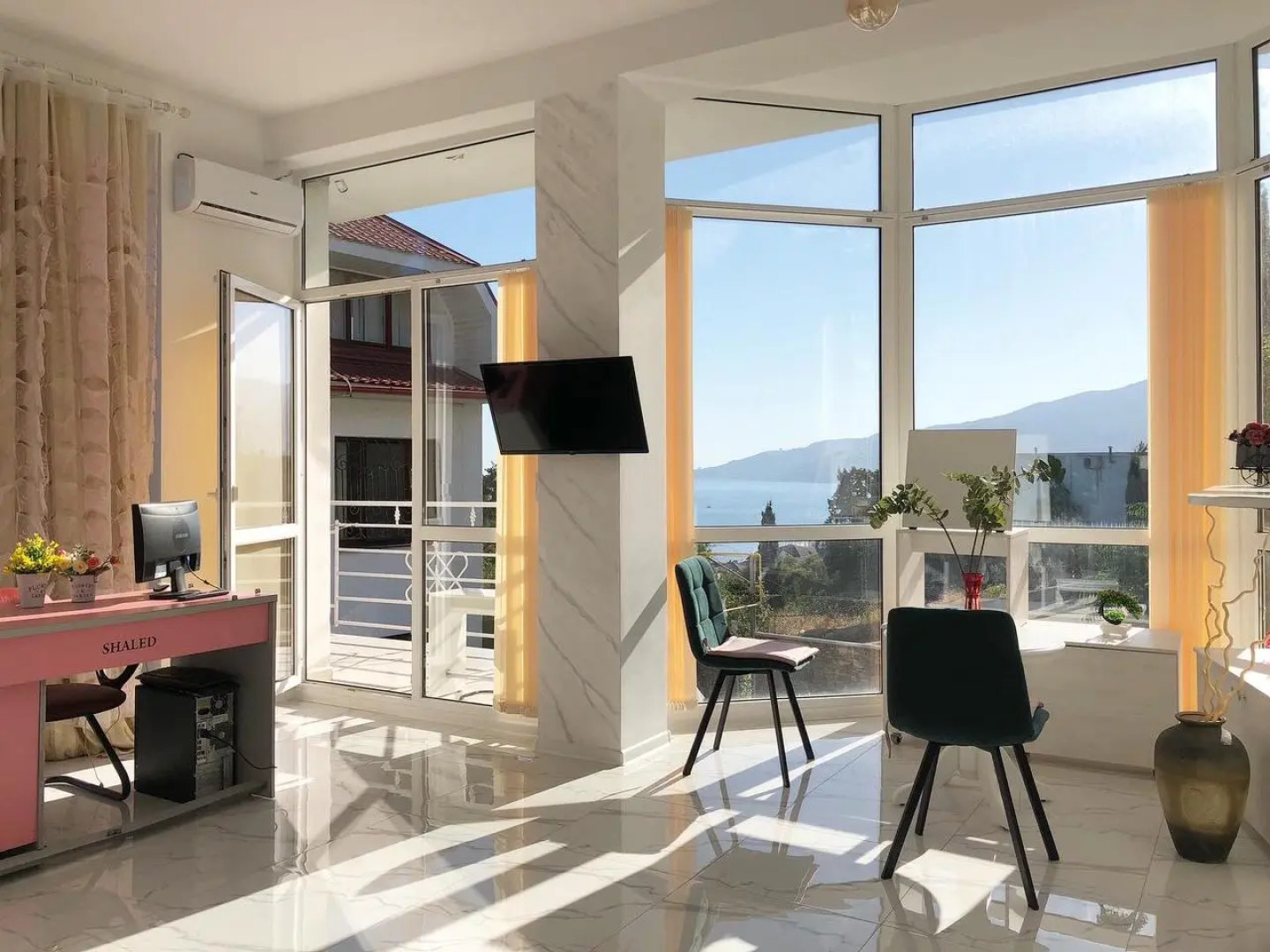 Вилла Шалед