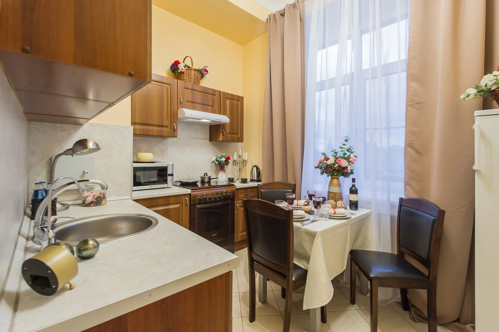 Квартира GM Apartments в Легендарной Сталинской высотке