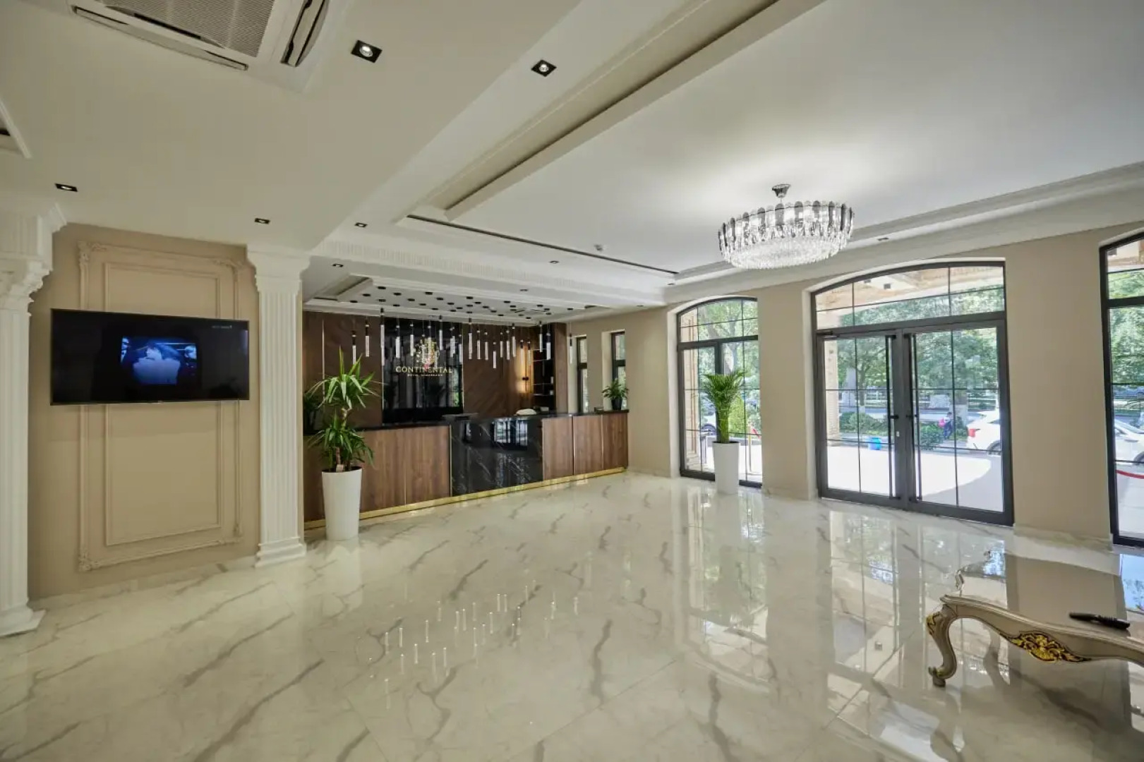 Отель Continental