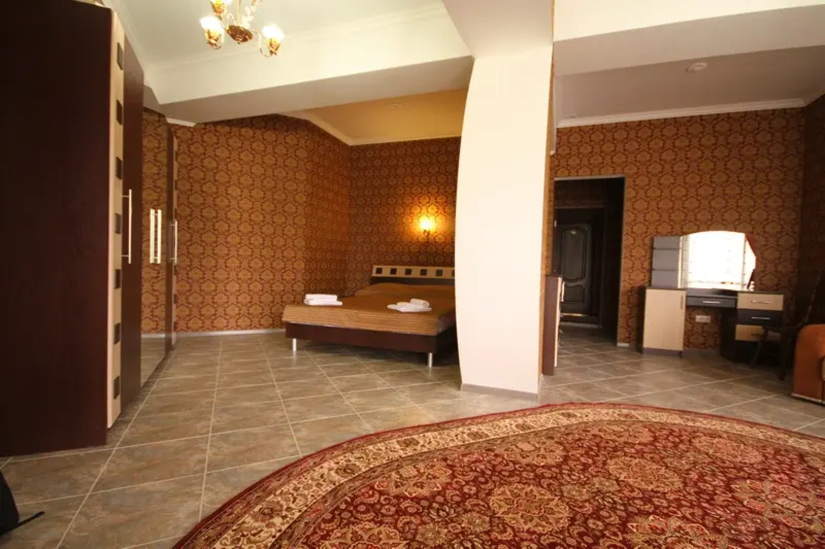 Отель California