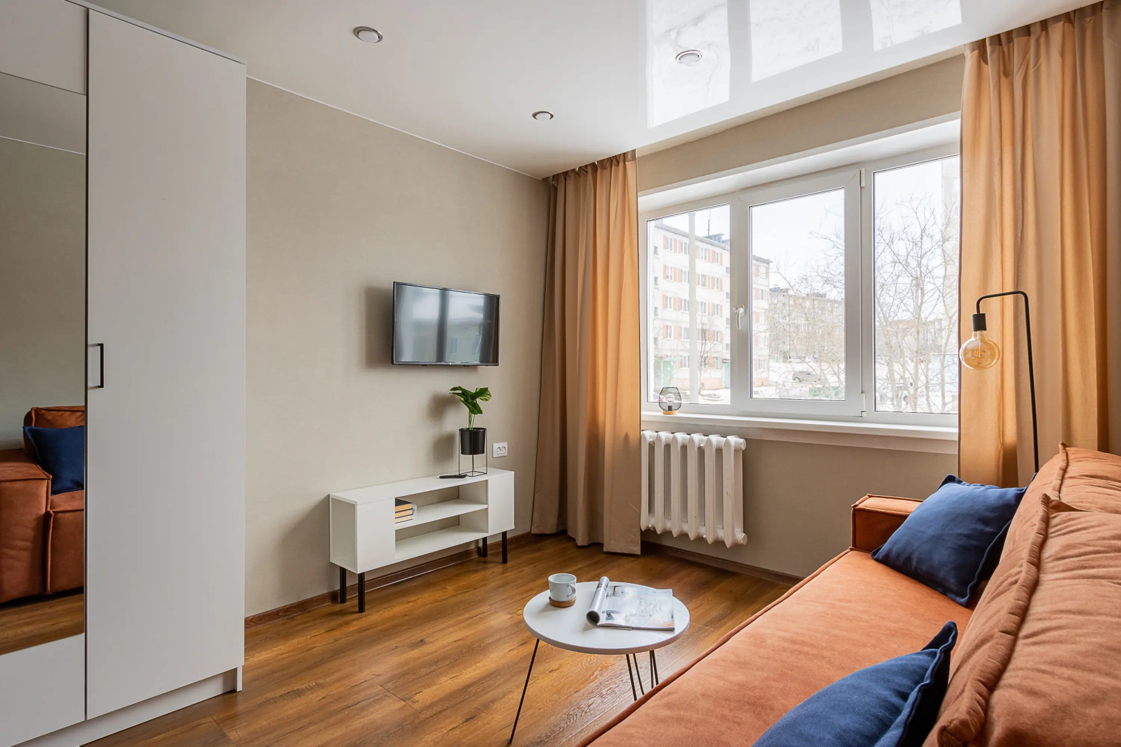 Апартаменты LIVE by BigWood 3 Живи у склона