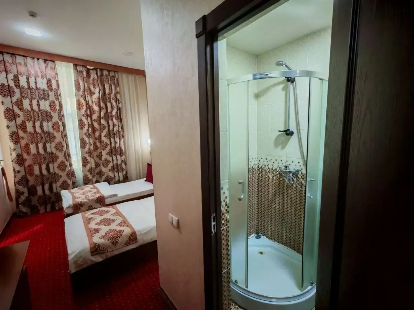 Отель Art Vesta