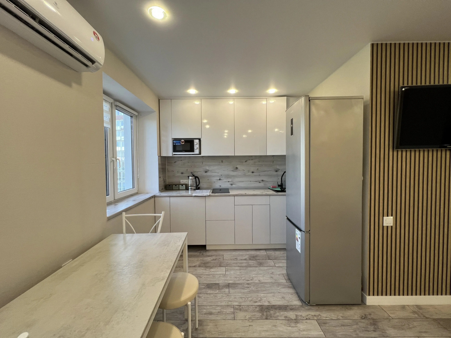 Апартаменты на Новороссийской 10