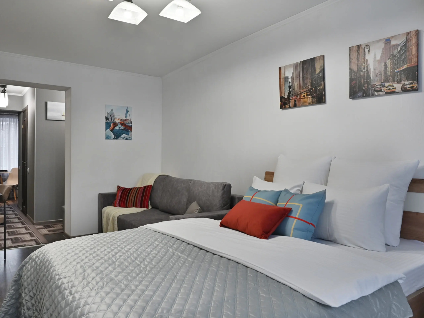 Квартира трёхкомнатная для большой компании в центре