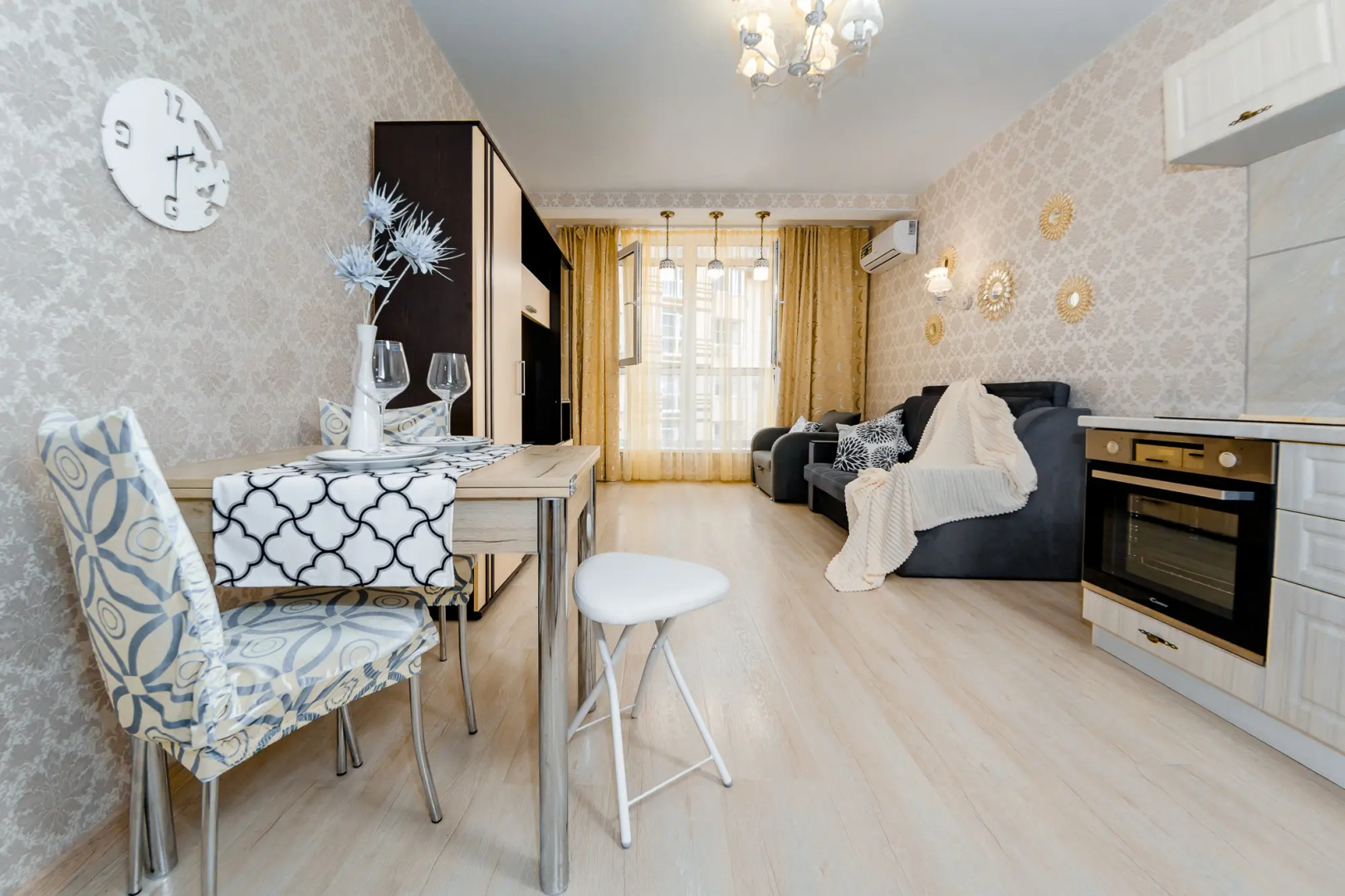 Апартаменты B-Flats Таманская 121