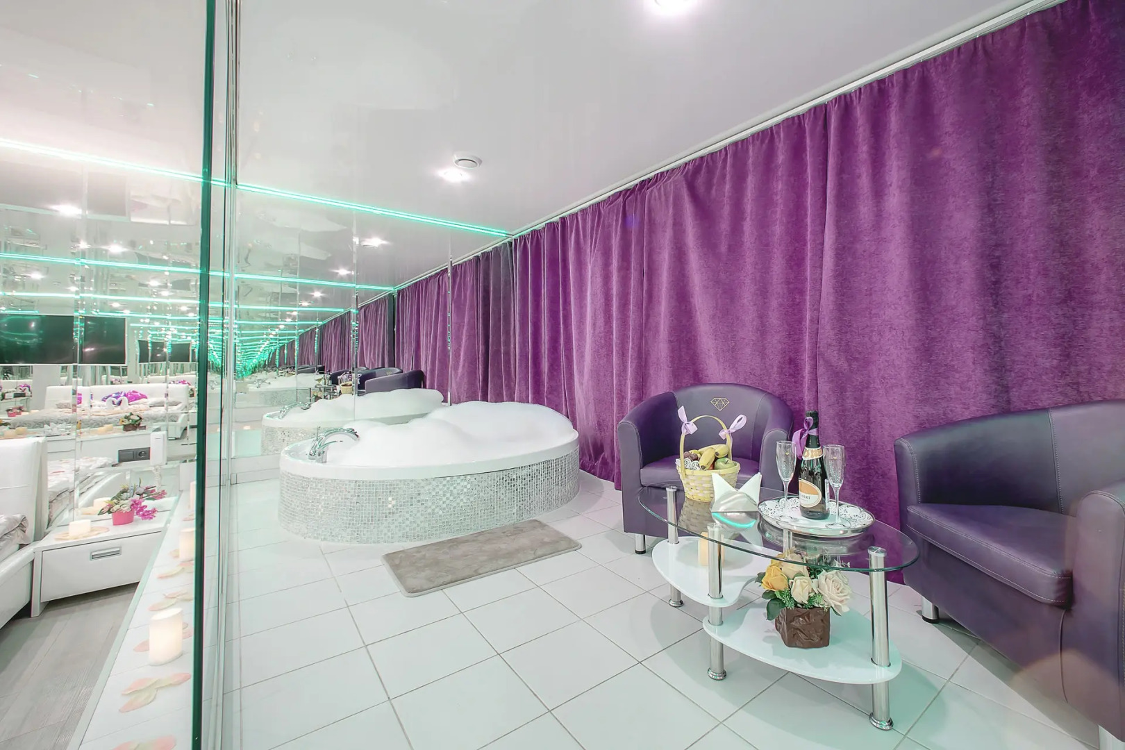 Отель Алекс Отель на Мужества