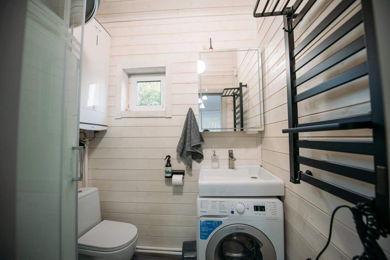 Частный Дом с Большой Территорией