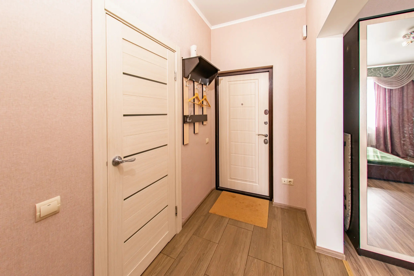 Апартаменты LikeHome на Мира