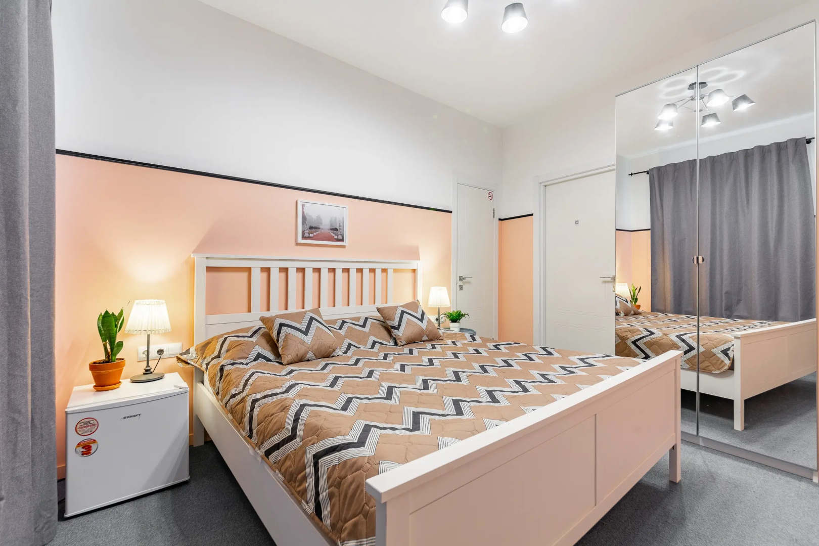 Гостевой дом Chevron Inn