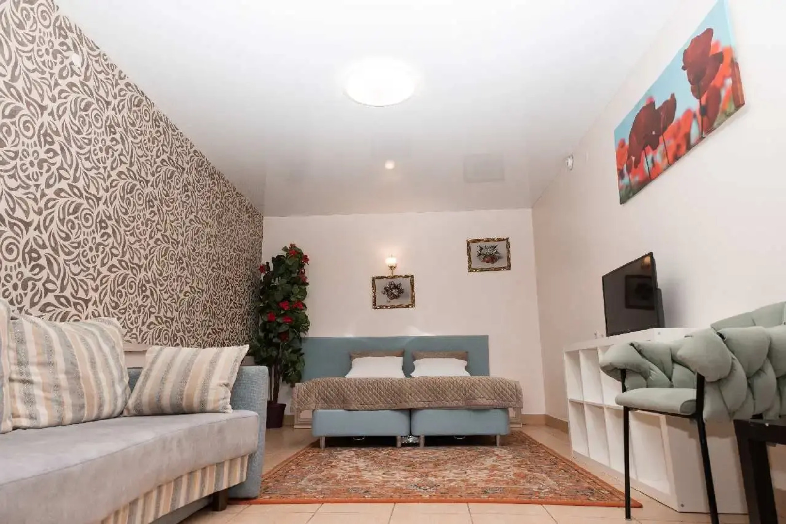 Отель Надежда