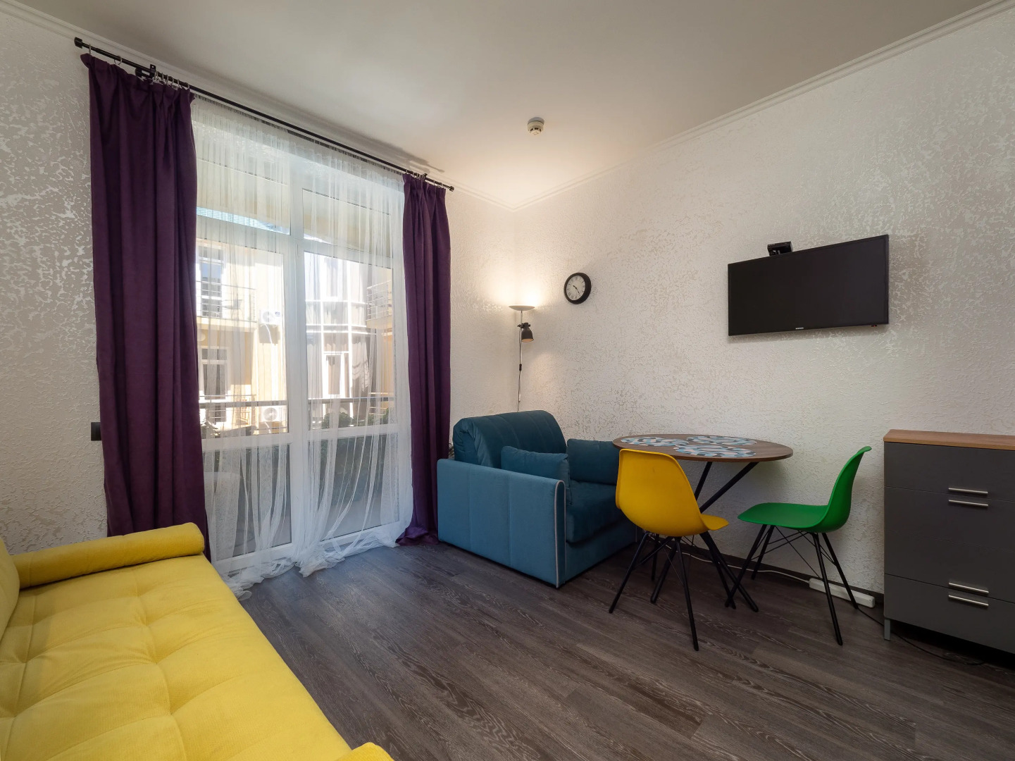 Апартаменты У Моря С Бассейном в ЖК Солнечный апр25