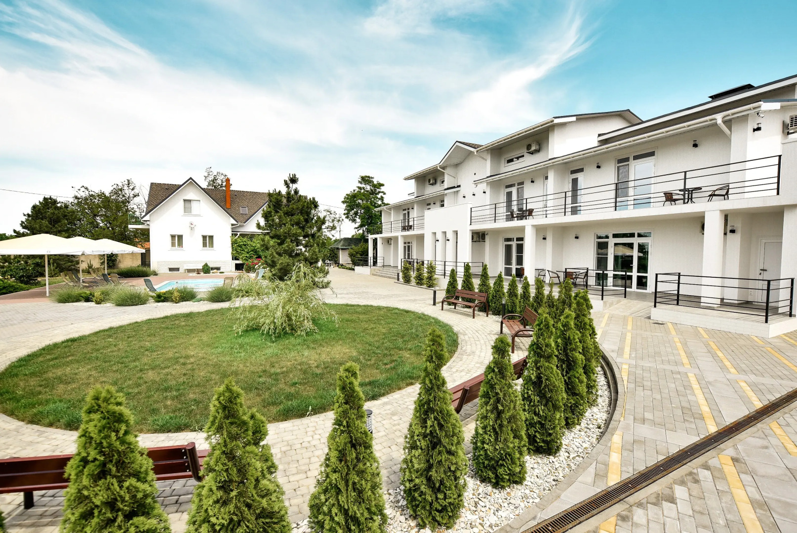 Отель Белая Ива