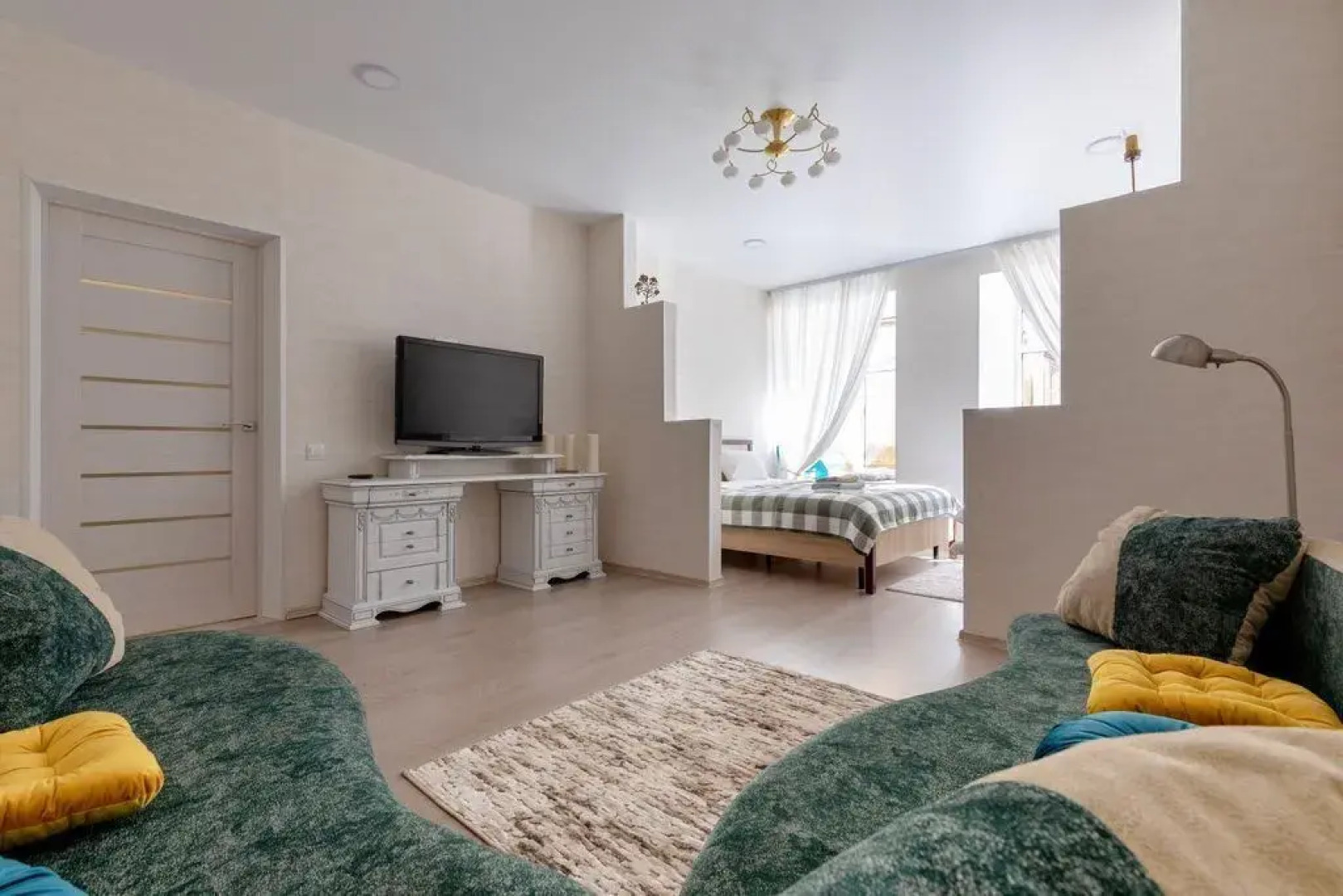 Квартира 3-комнатная в Самом Сердце Санкт-Петербурга