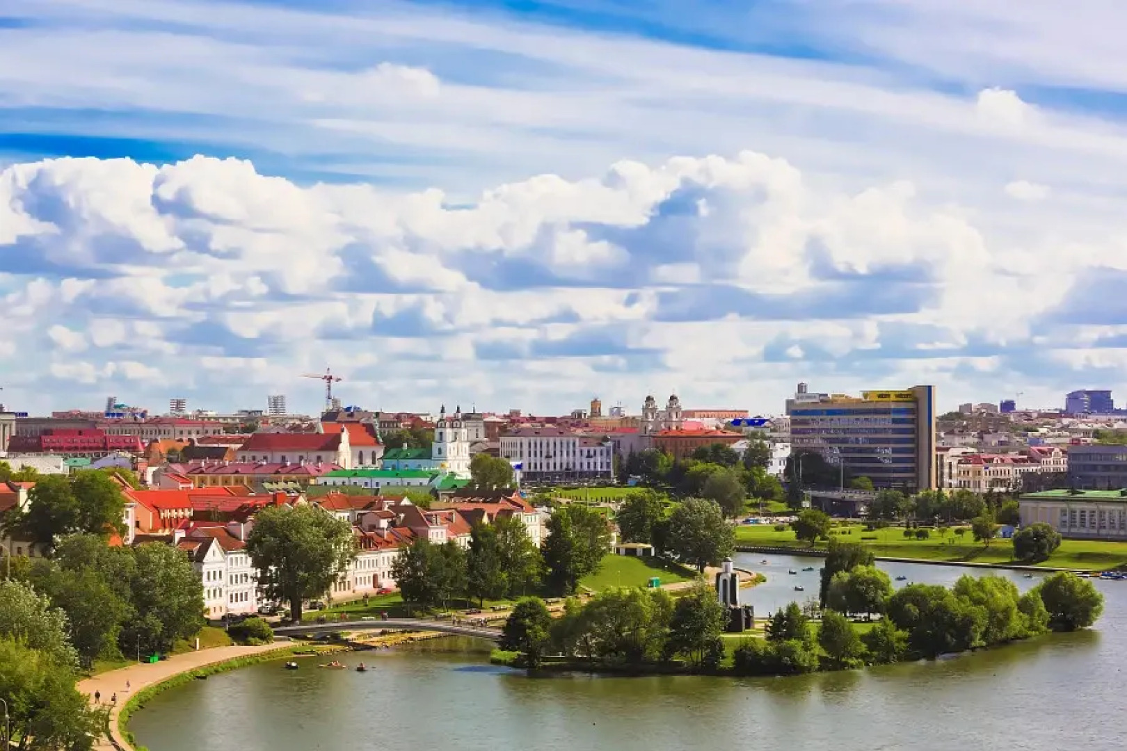 Апартаменты 4-комнатные HomeApart Сторожовская, 8