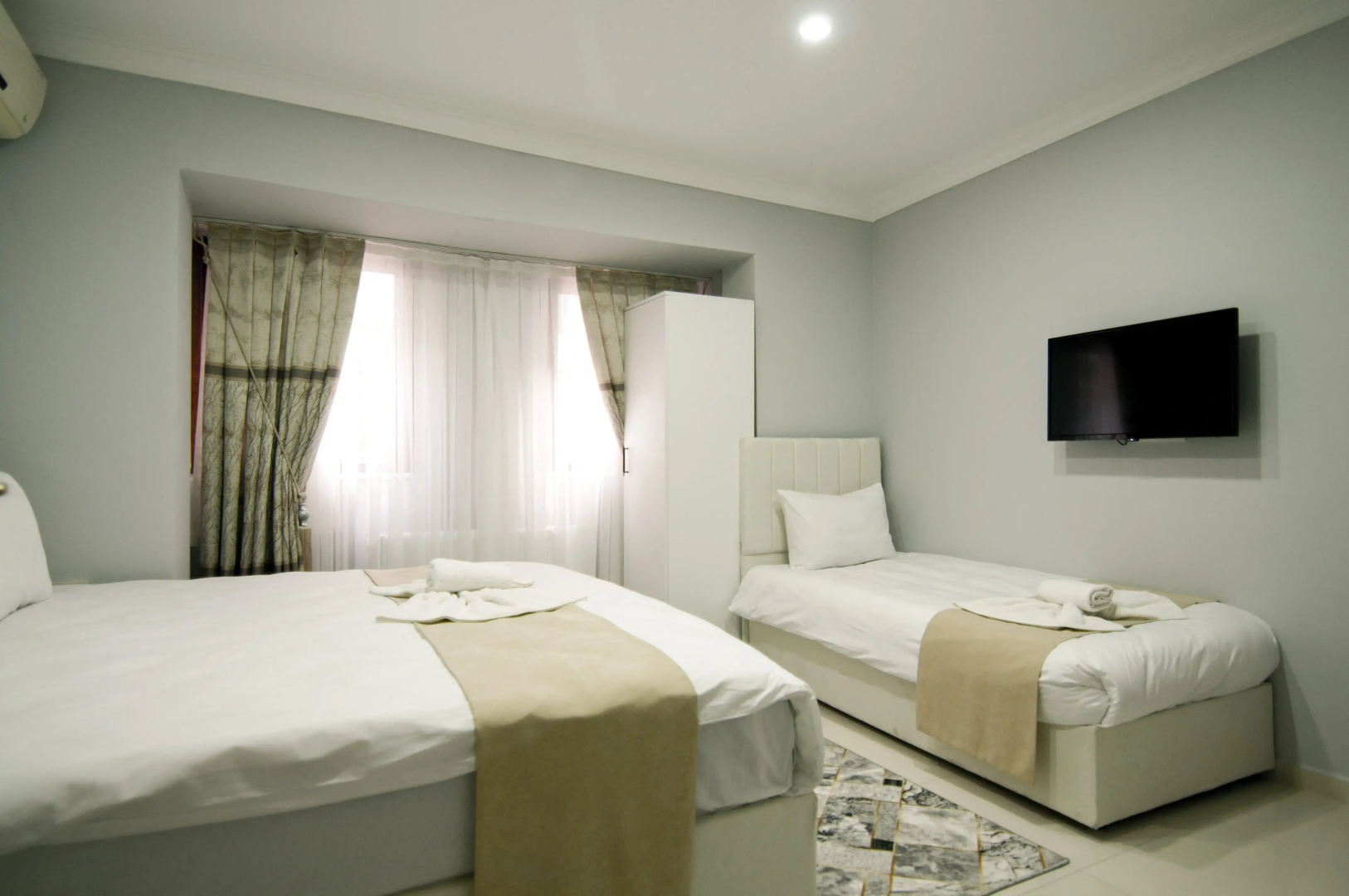Istanbul Palace Hotel