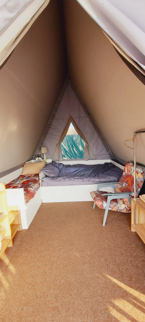 Глэмпинг В поле