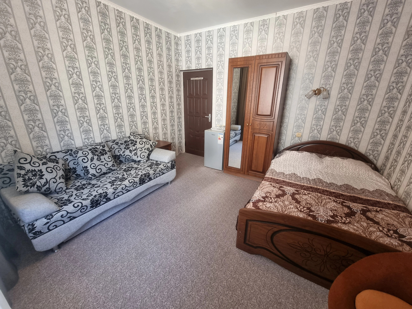 Меблированные комнаты Агава