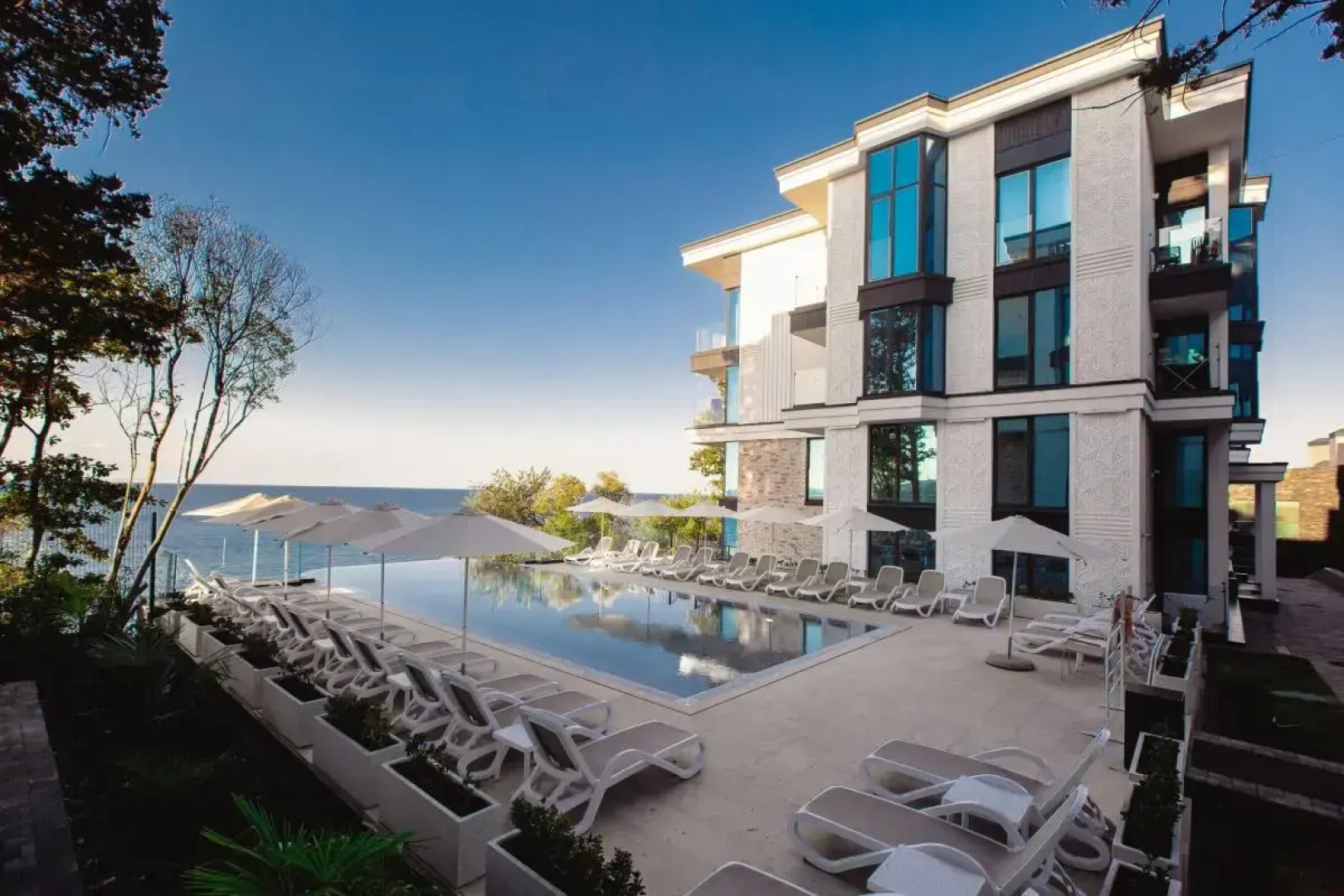 Отель курортный Лучезарный Резорт