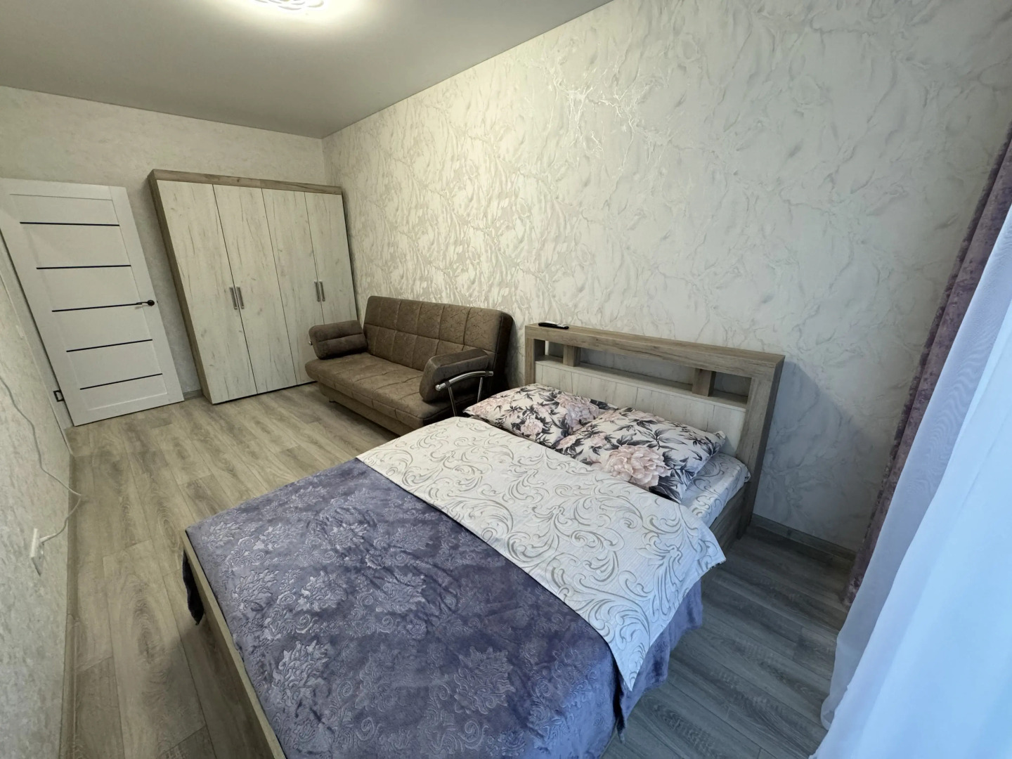 Квартира на Желябова 36