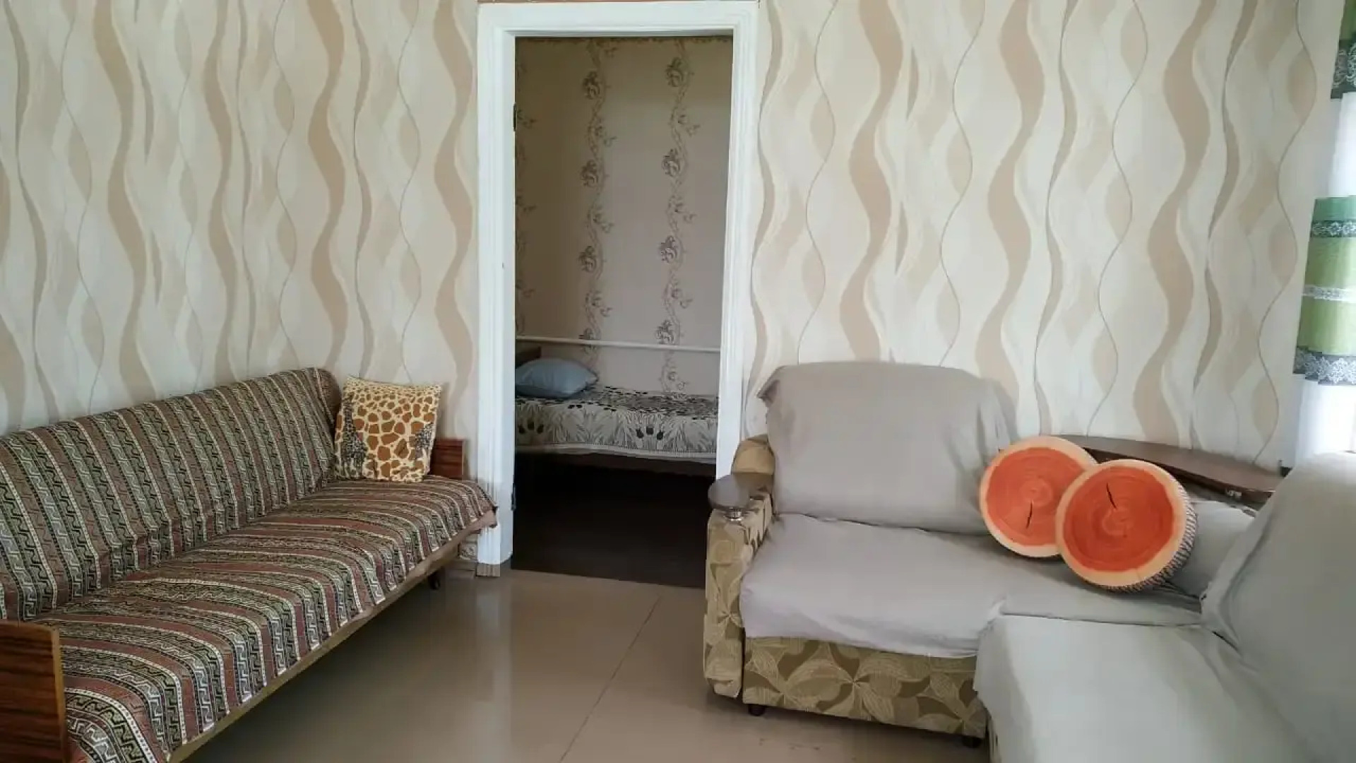 Квартира Tакс и Ko