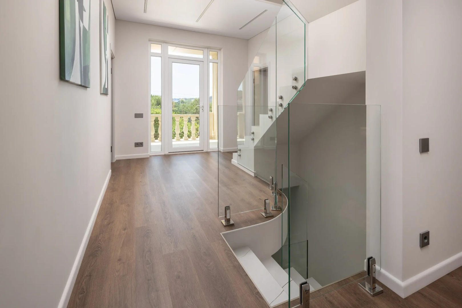 Вилла с подогреваемым бассейном и 6 спальнями