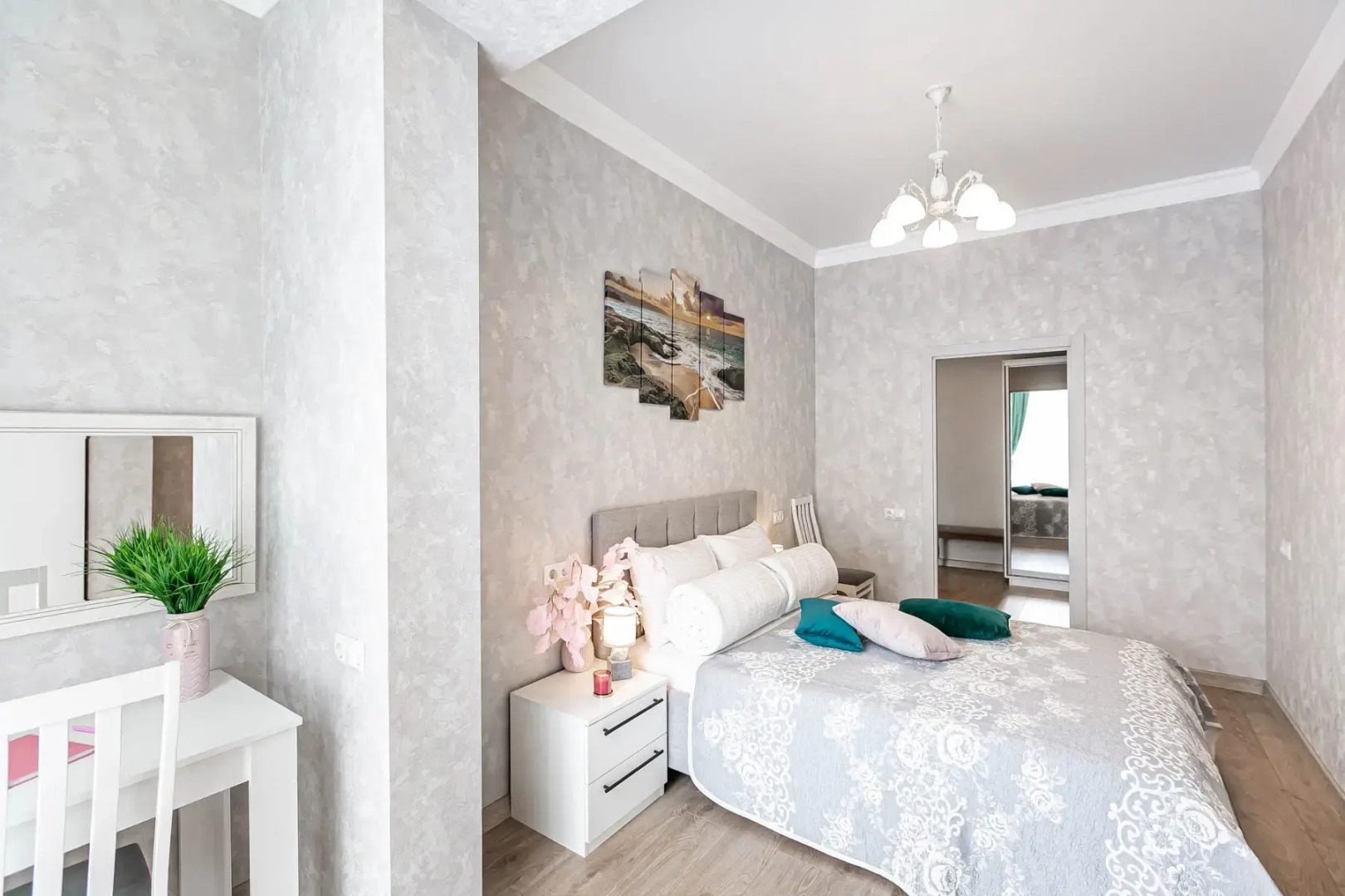 Апартаменты Двухкомнатная квартира у парка