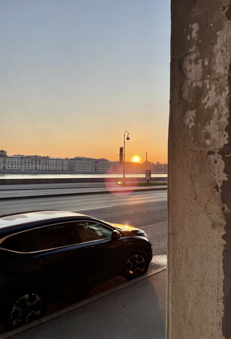 Апартаменты С Видом на Неву и Литейный Мост