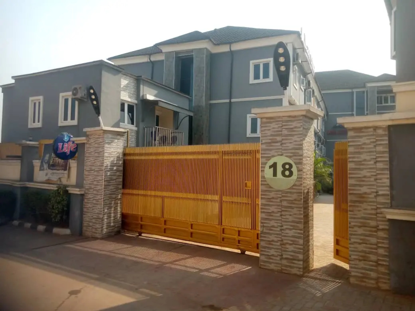 Отель Larema International Hotels & Suites Asaba