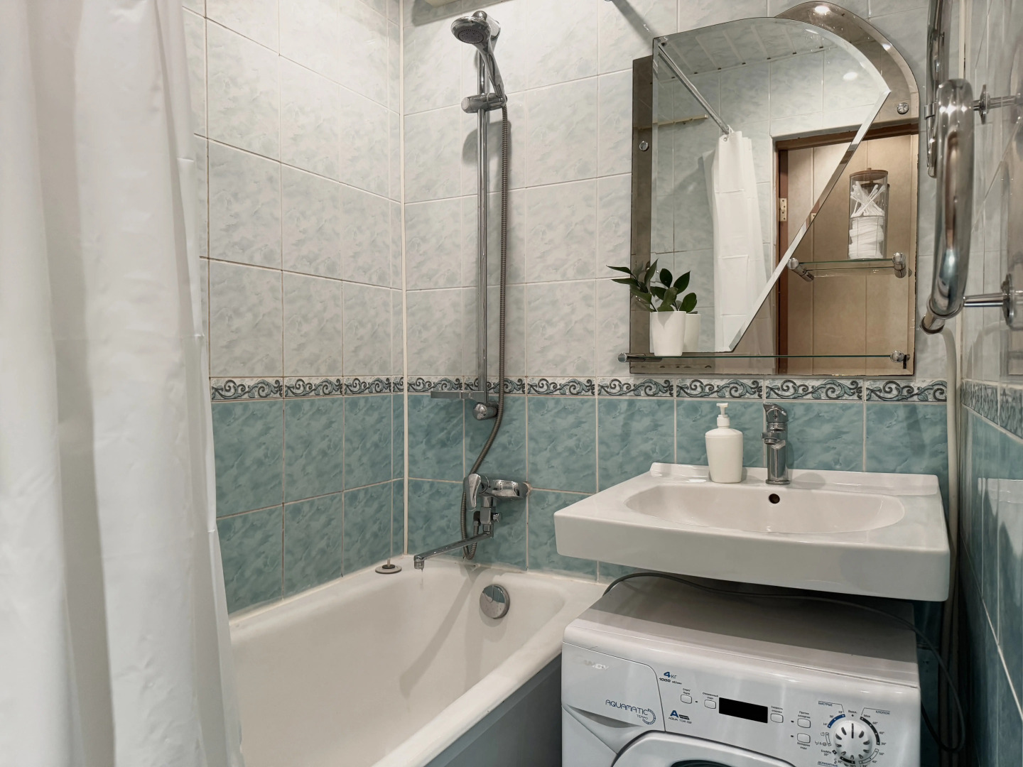 Апартаменты Двухкомнатные в Центре Кронштадта