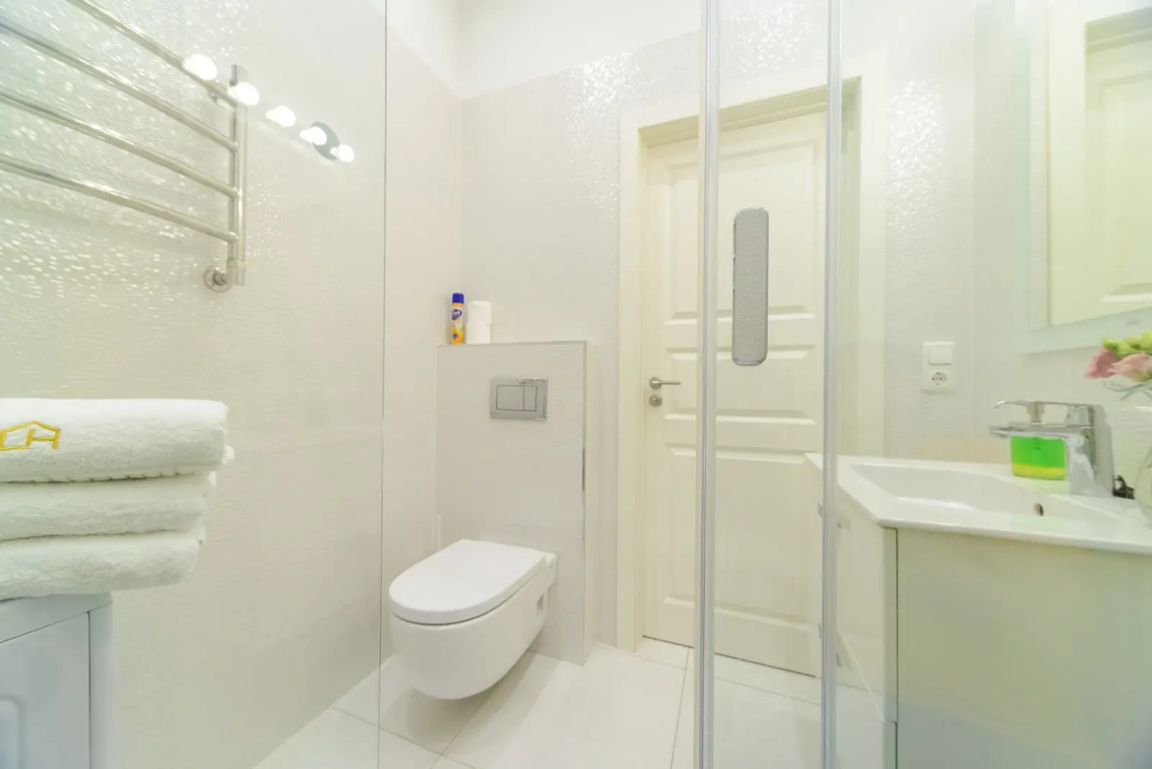 Апартаменты 1-комнатные HomeApart К.Маркса, 45