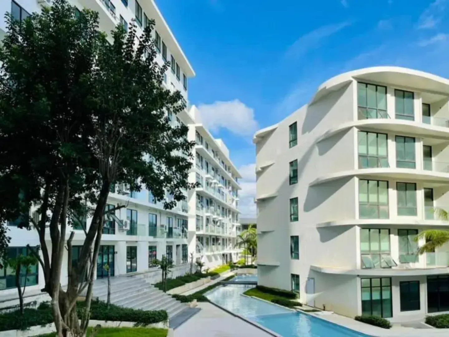 Отель Wyndham La Vita Rawai Phuket