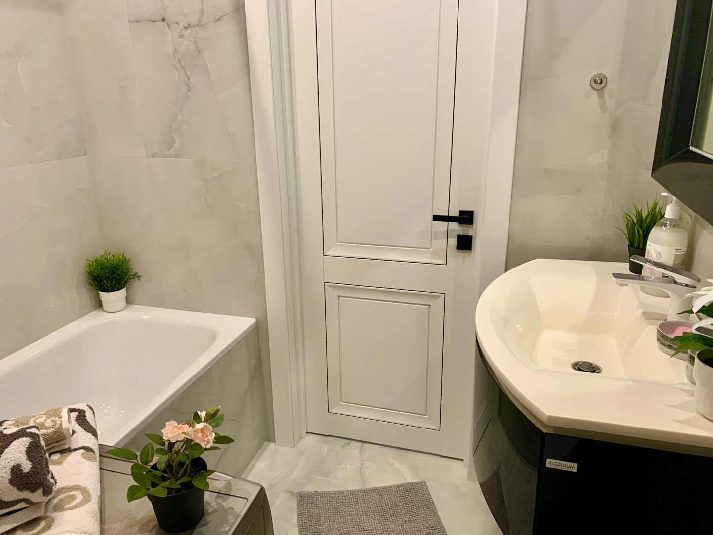 Апартаменты APARTHome Школьная 13/9