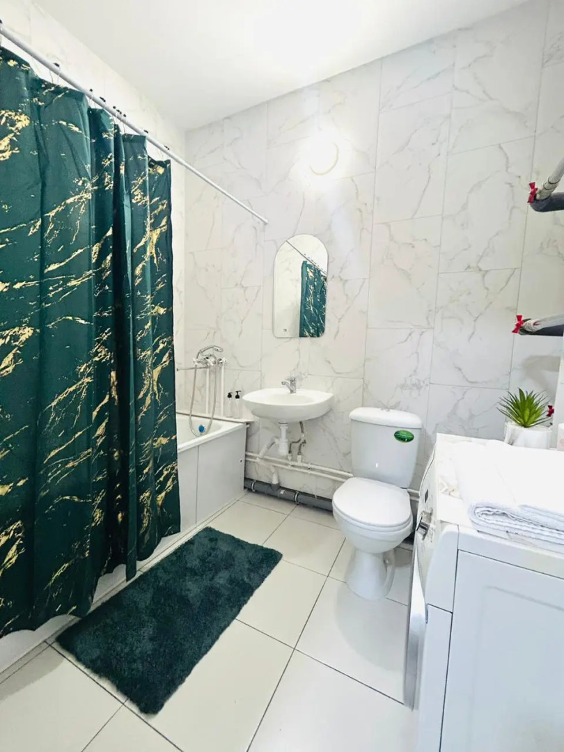 Квартира для четверых рядом с Роевым ручьем и Бобровым логом